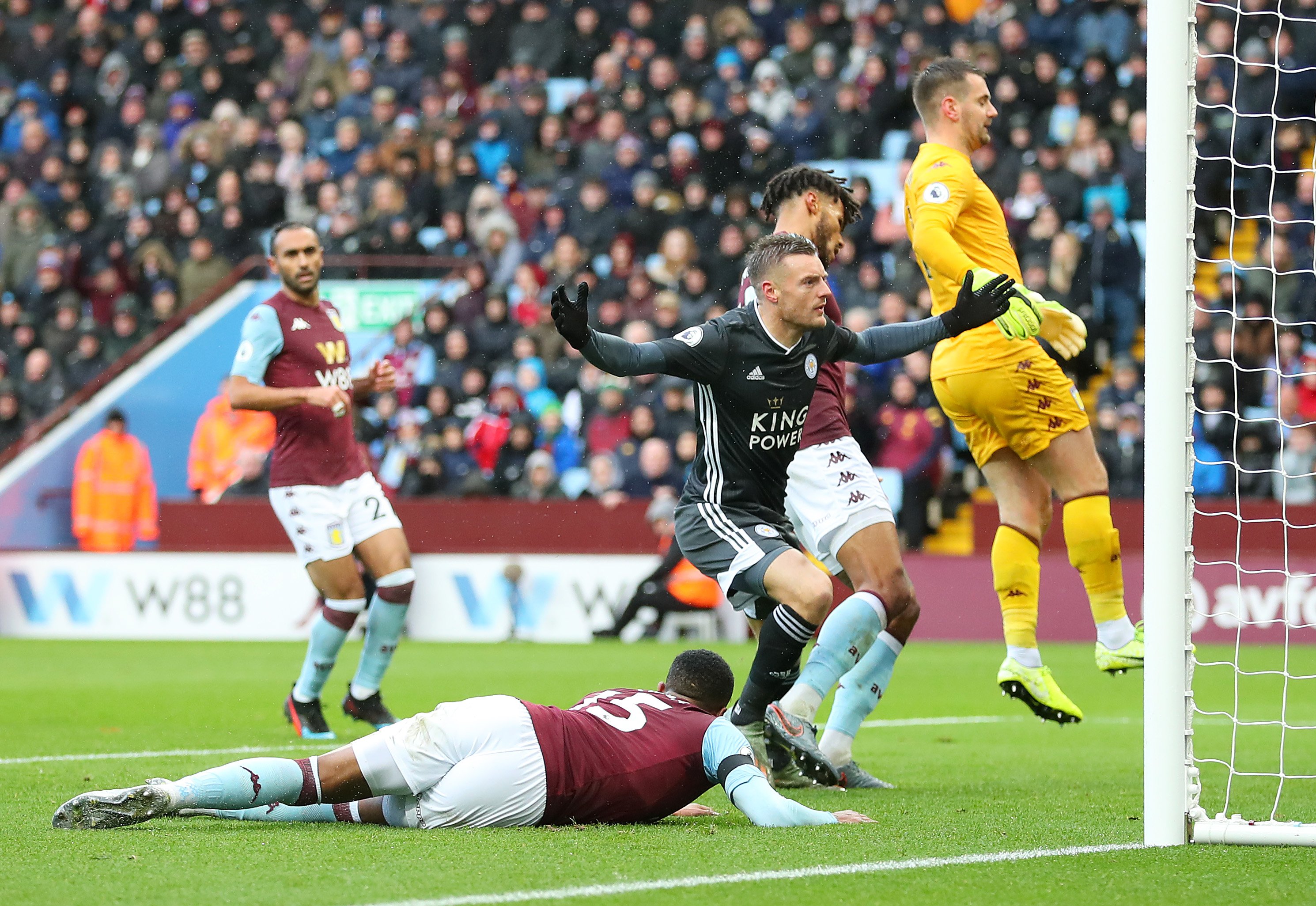 表現亮眼 表現亮眼