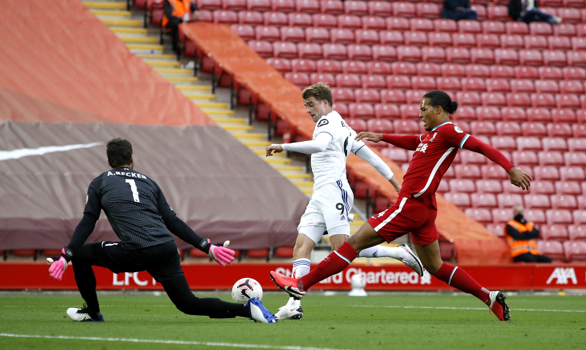 他在英超的 他在英超的