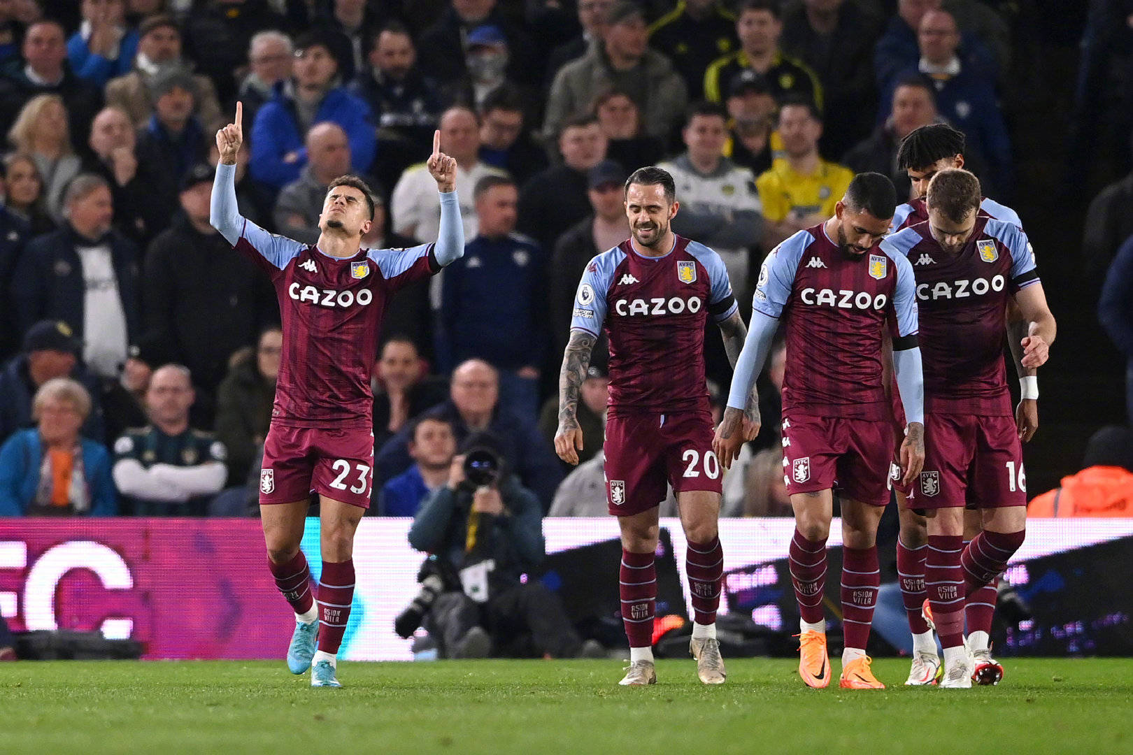 这些例子充 这些例子充